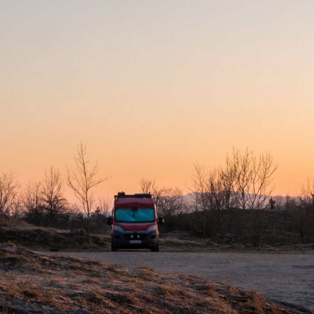coucher-de-soleil-en-van-road-trip-jura