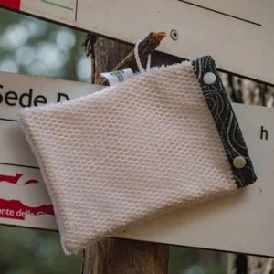 etape-4-utiliser-gant-de-toilette-ecologique