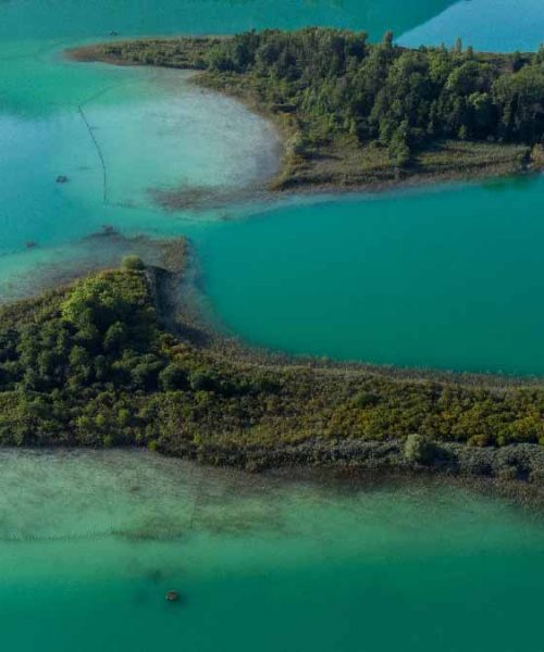 road-trip en fourgon aménagé au lac d'aiguebelette